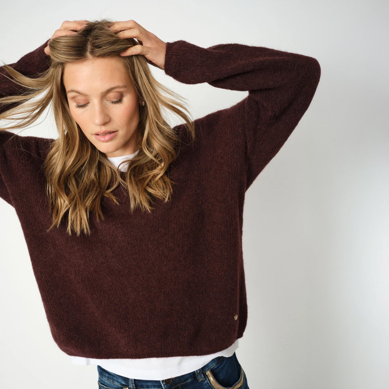Thora V-Neck Knit - Fudge