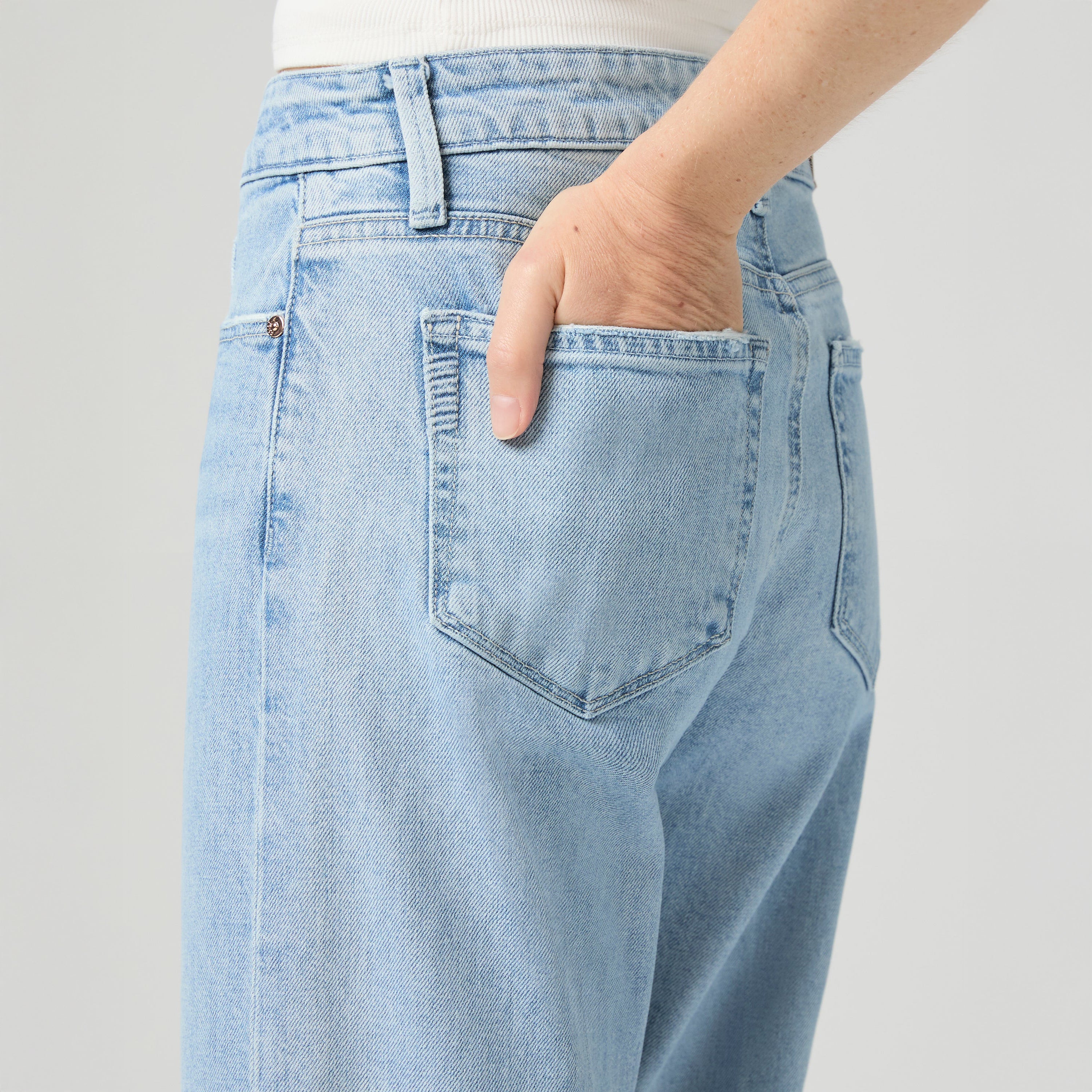 Leenah Ankle Raw Hem Reverse Seamed Beltloops - Brightside