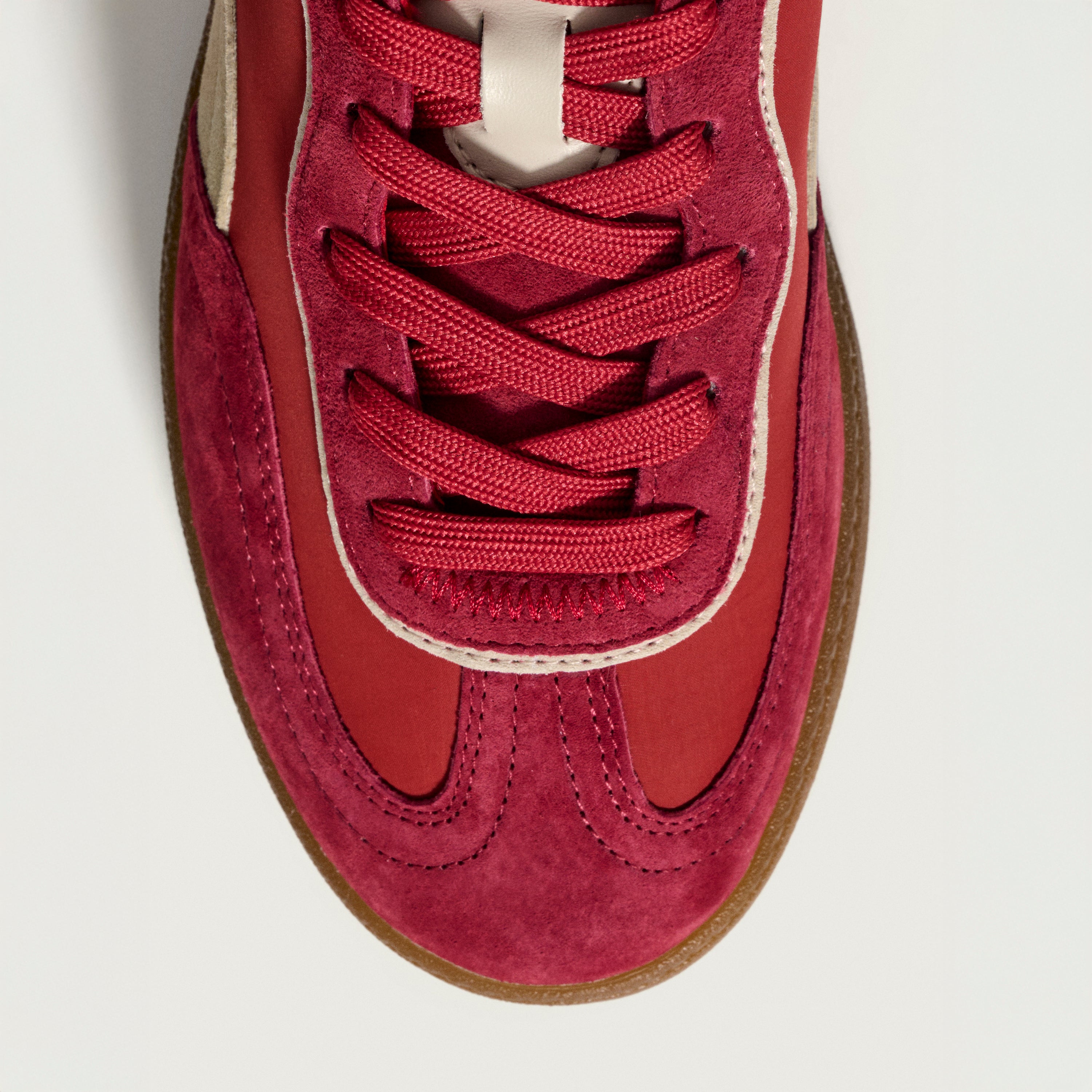 Alley Cherry Woman - Cherry/White