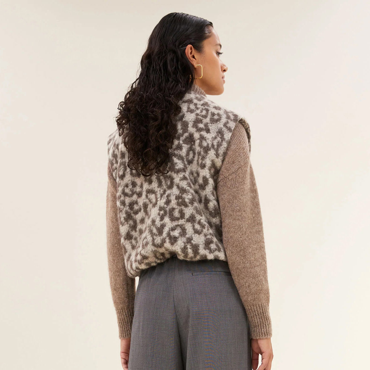 Maggie Leopard Gilet - Leopard Print