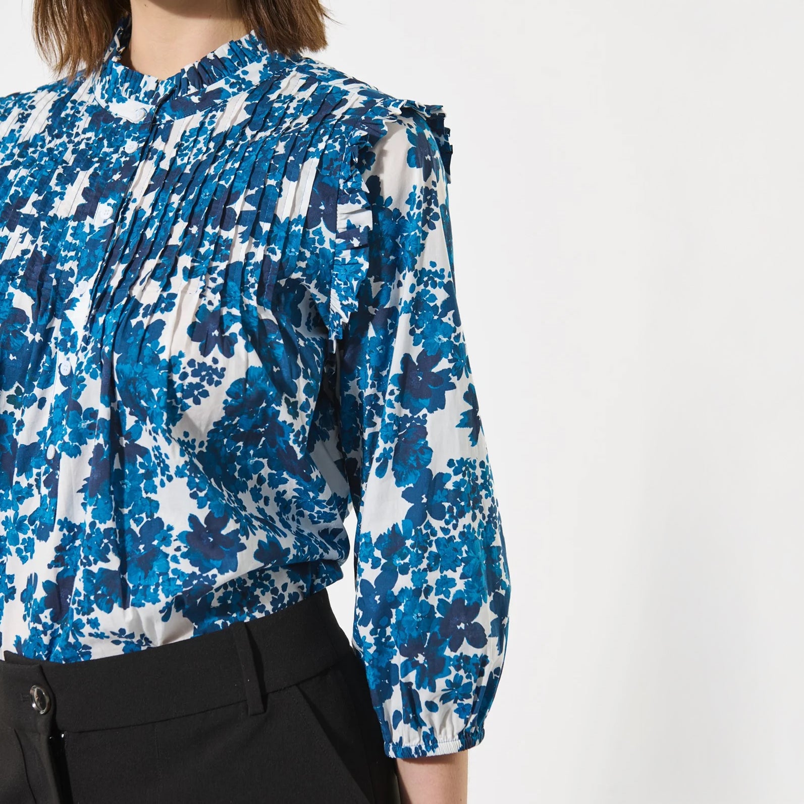 Line Blouse With Ruffles - Floret Space