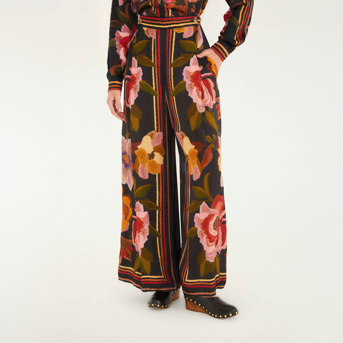 Chenille Flowers Pants - Chenille Flowers Black