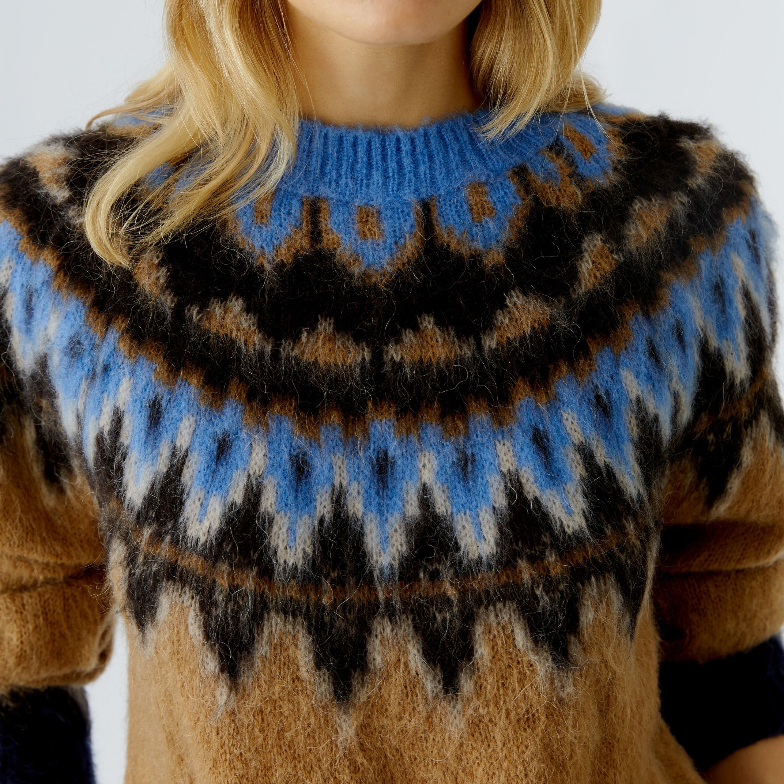 Intarsia Jumper - Camel Blue