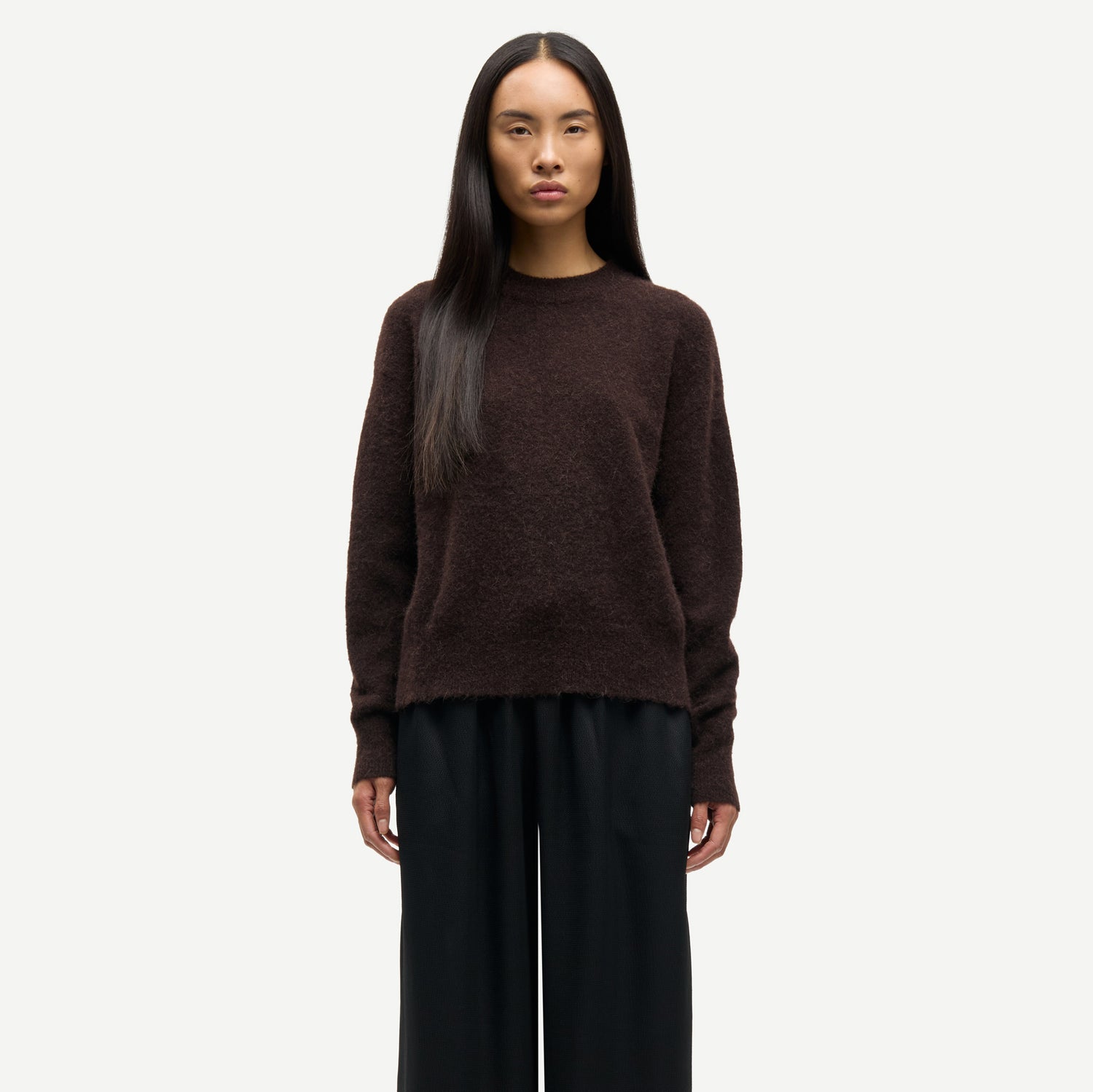 Anour O-Neck - Black Coffee