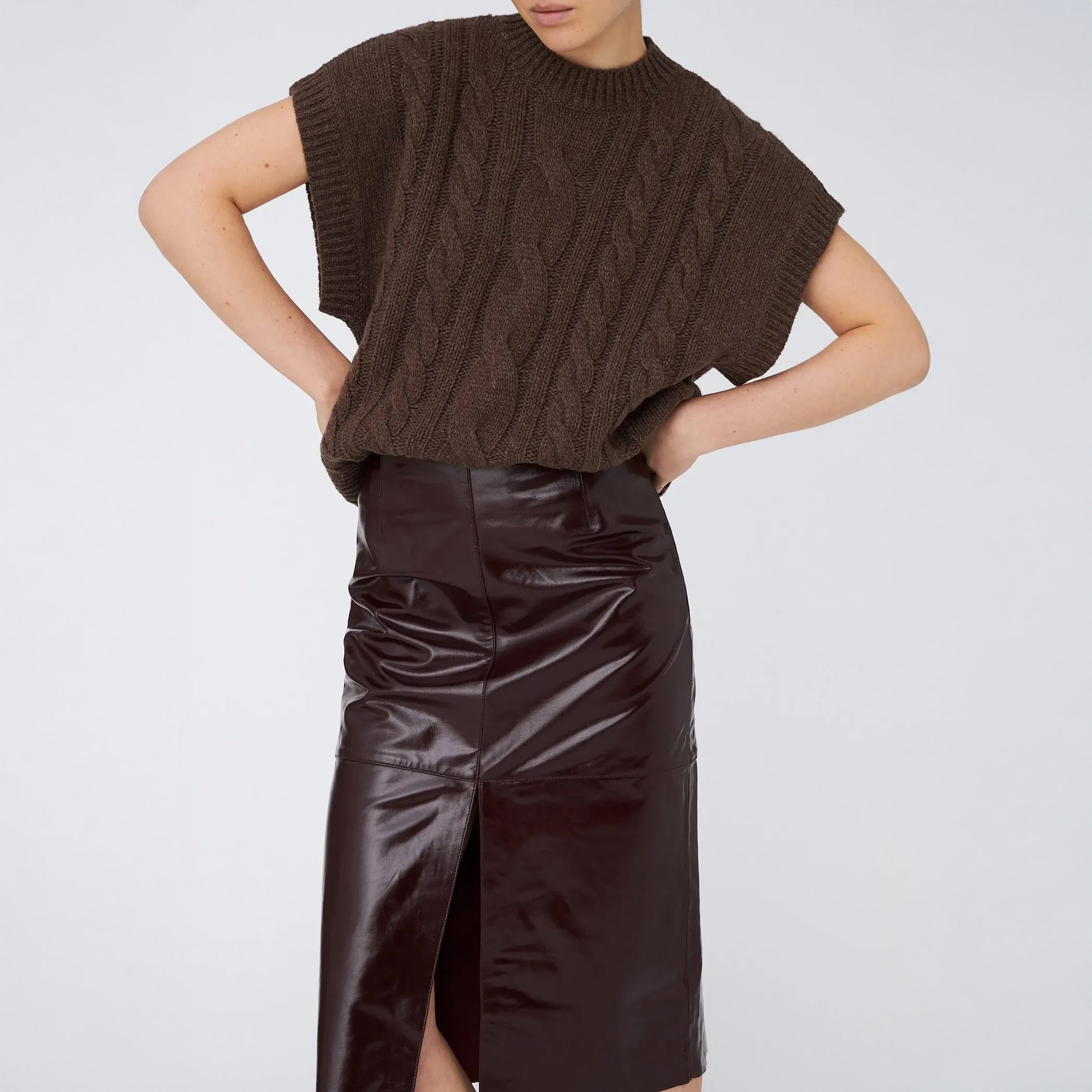 Cable Knit Vest - Brown