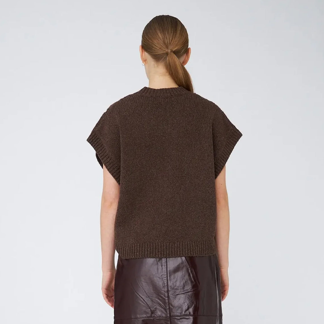 Cable Knit Vest - Brown