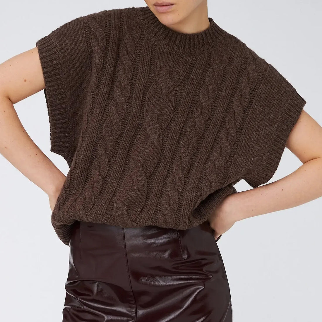 Cable Knit Vest - Brown