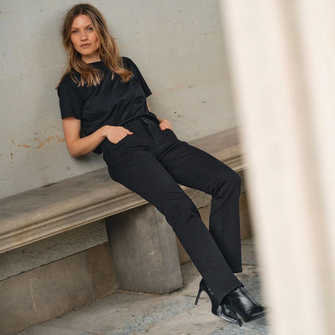 Carla Naomi Coated Pant - Black