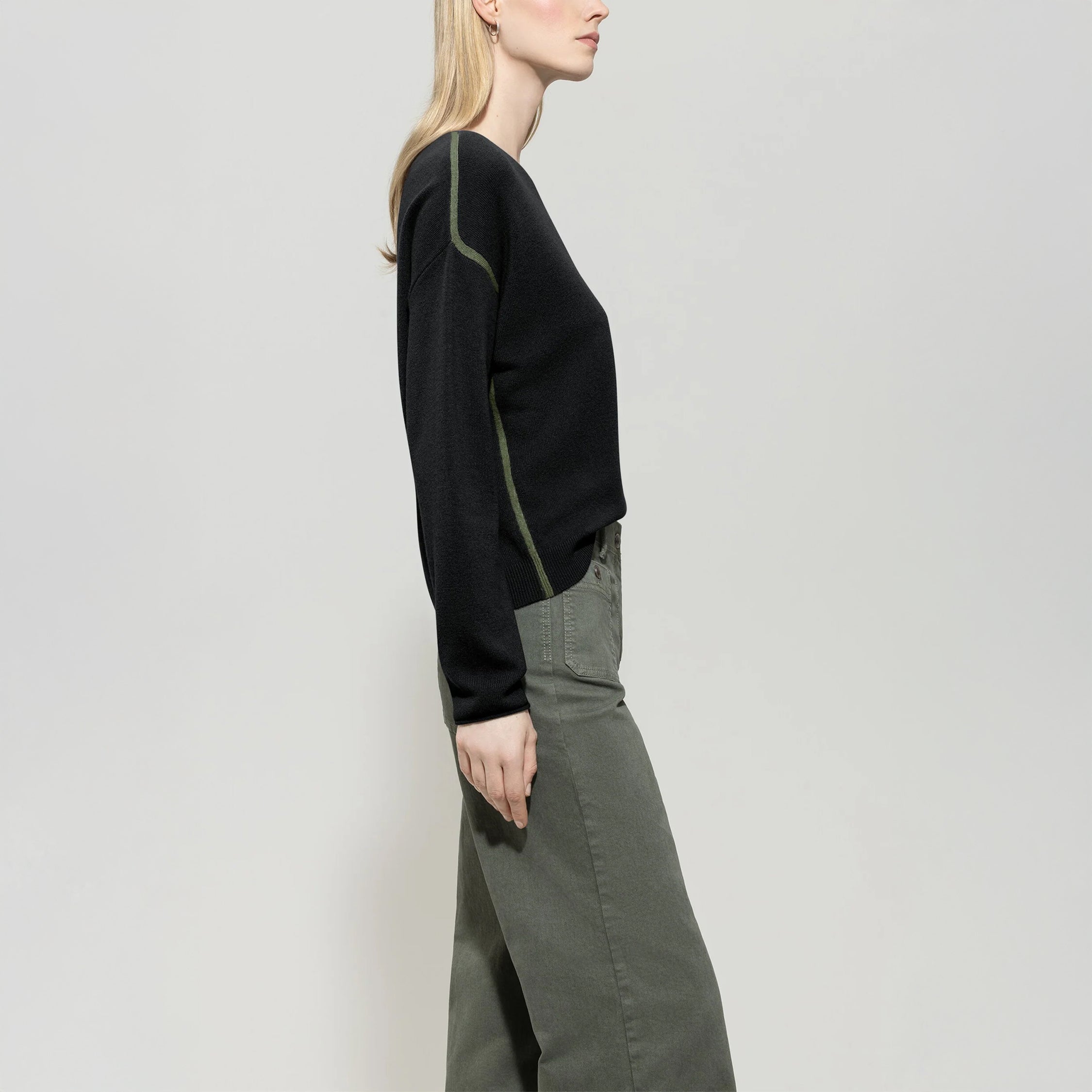 Cashmere Blend Pullover - Deep Black