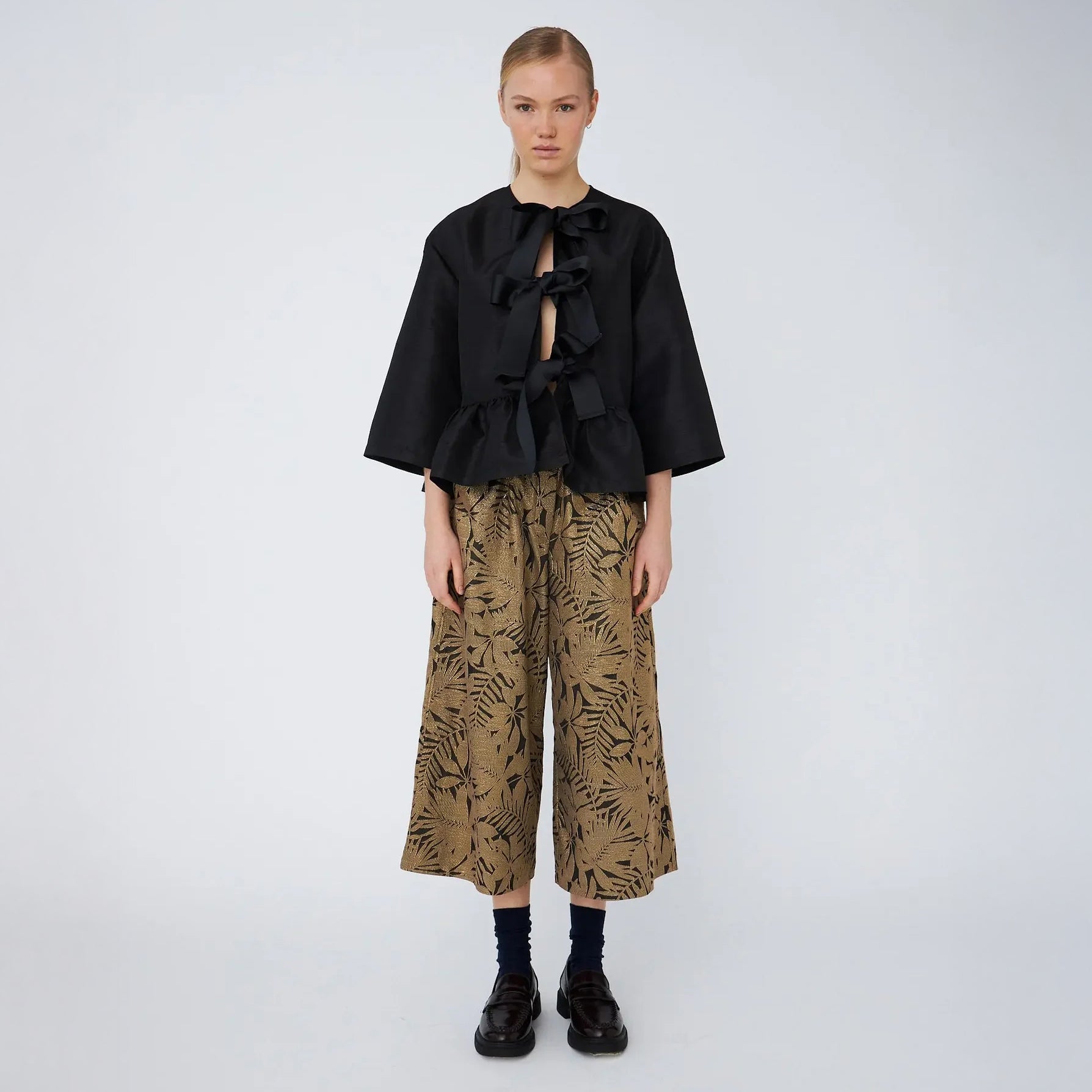 Crispy Peplum Bow Blouse - Black