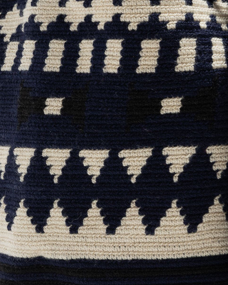 Crossbody Bag With Macrame Handle - Navy Ecru Diamond