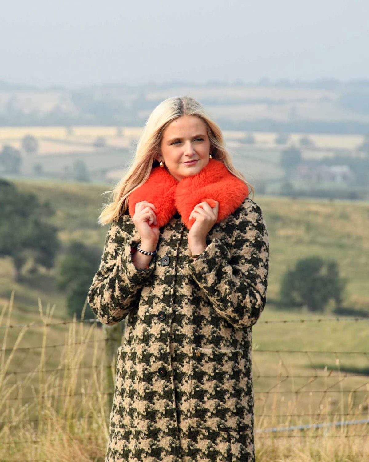 Dogtooth Coat Orange Collar - Green/Beige