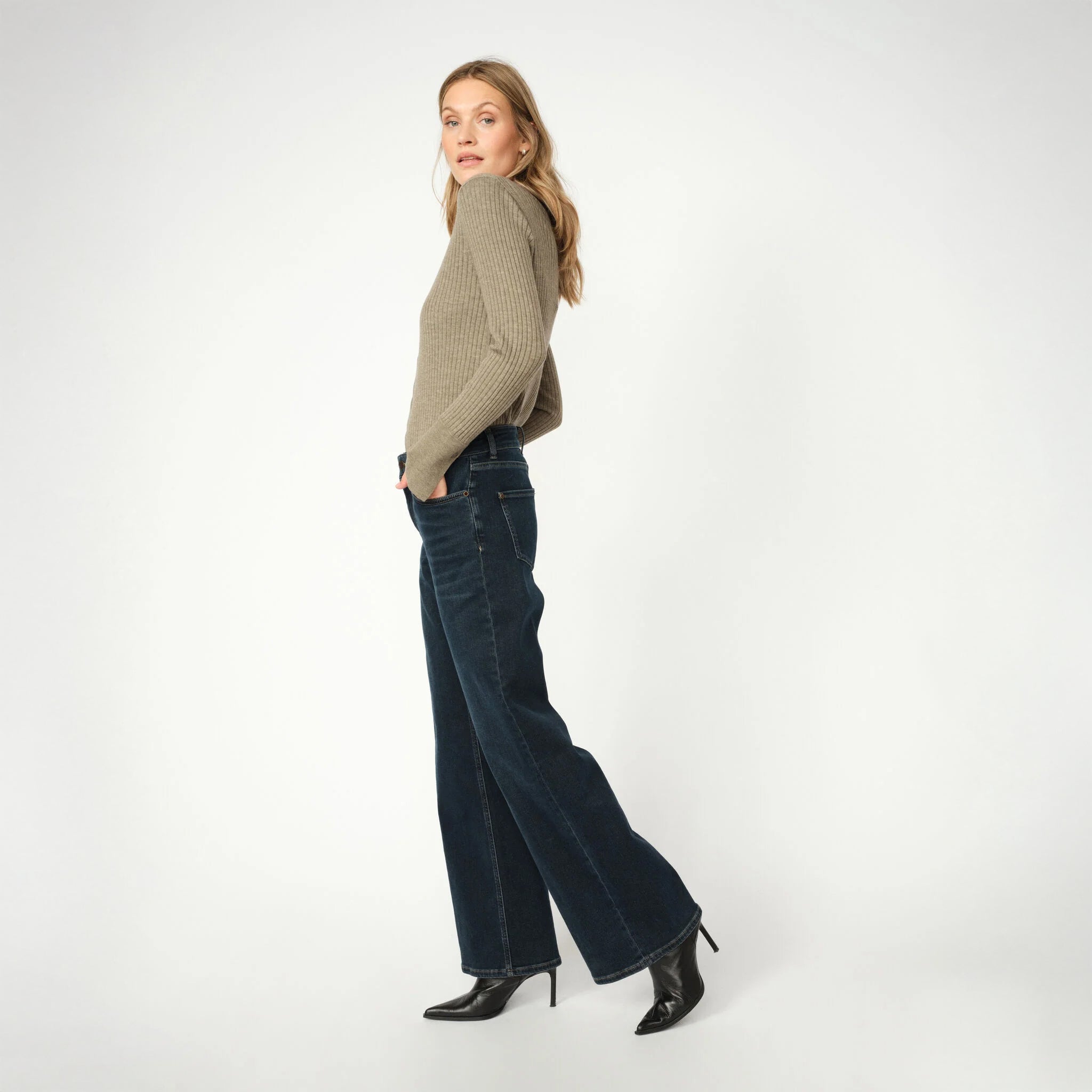 Dara Hera Jeans - Dark Blue