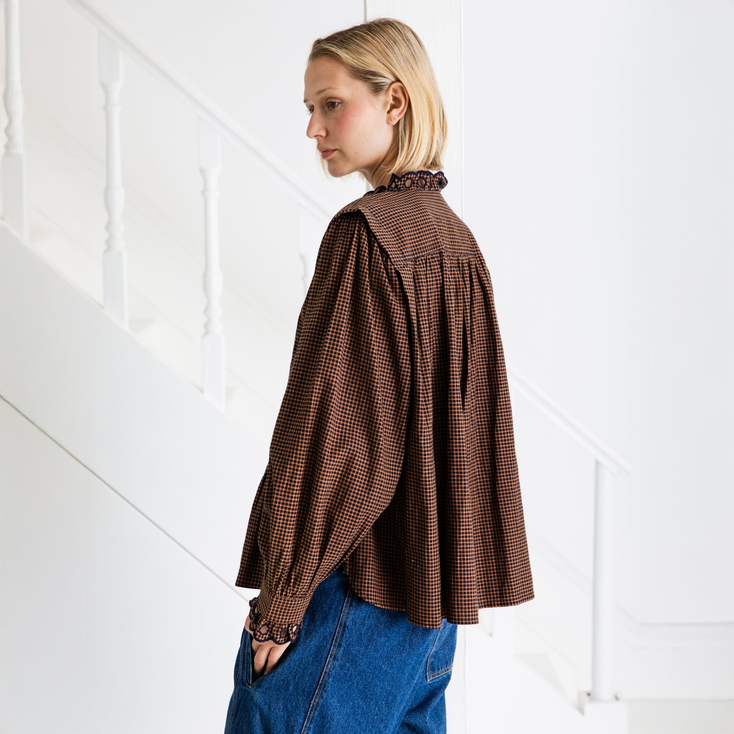 Etienne Scalloped Placket Shirt - Midnight/Tan