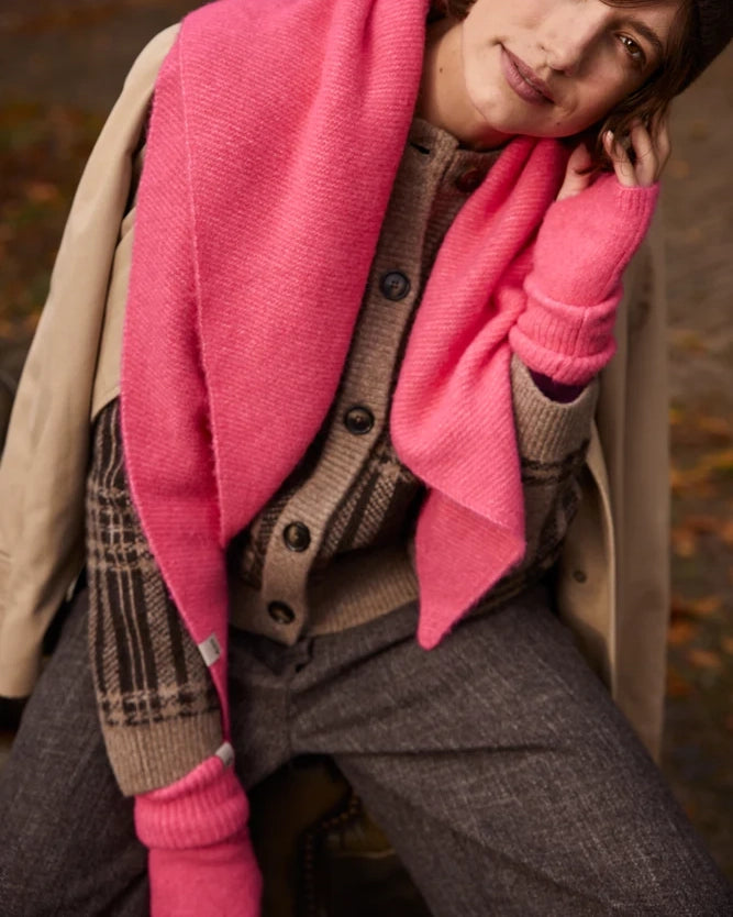 Fhearna Fingerless Gloves - Fuchsia