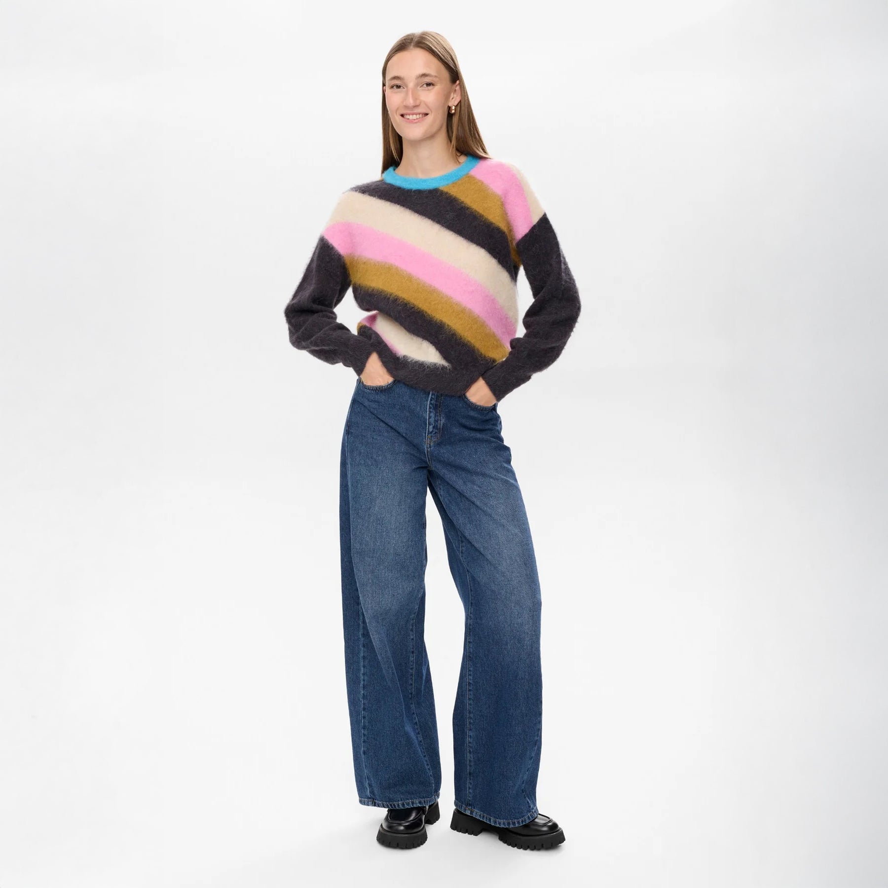 Nusuri Multi Stripe Pullover - Obsidian