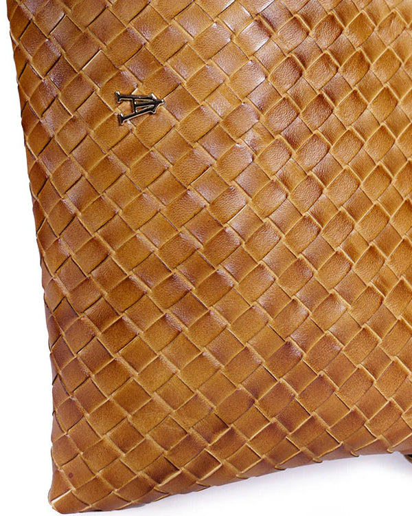 Pillow Tresse Woven Bag - Caramel
