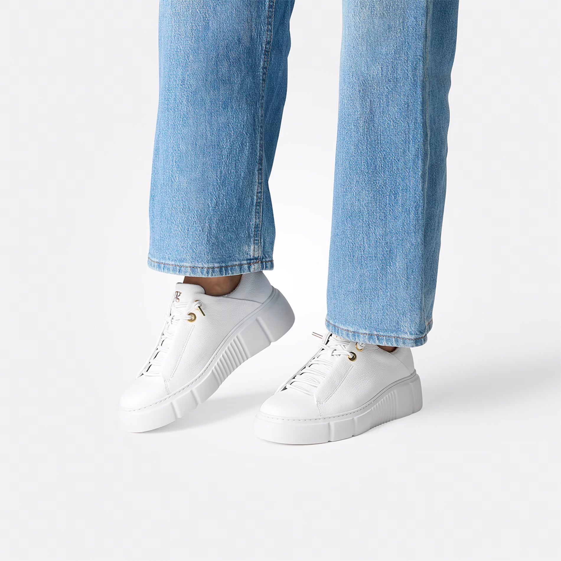 Platform Trainer - White
