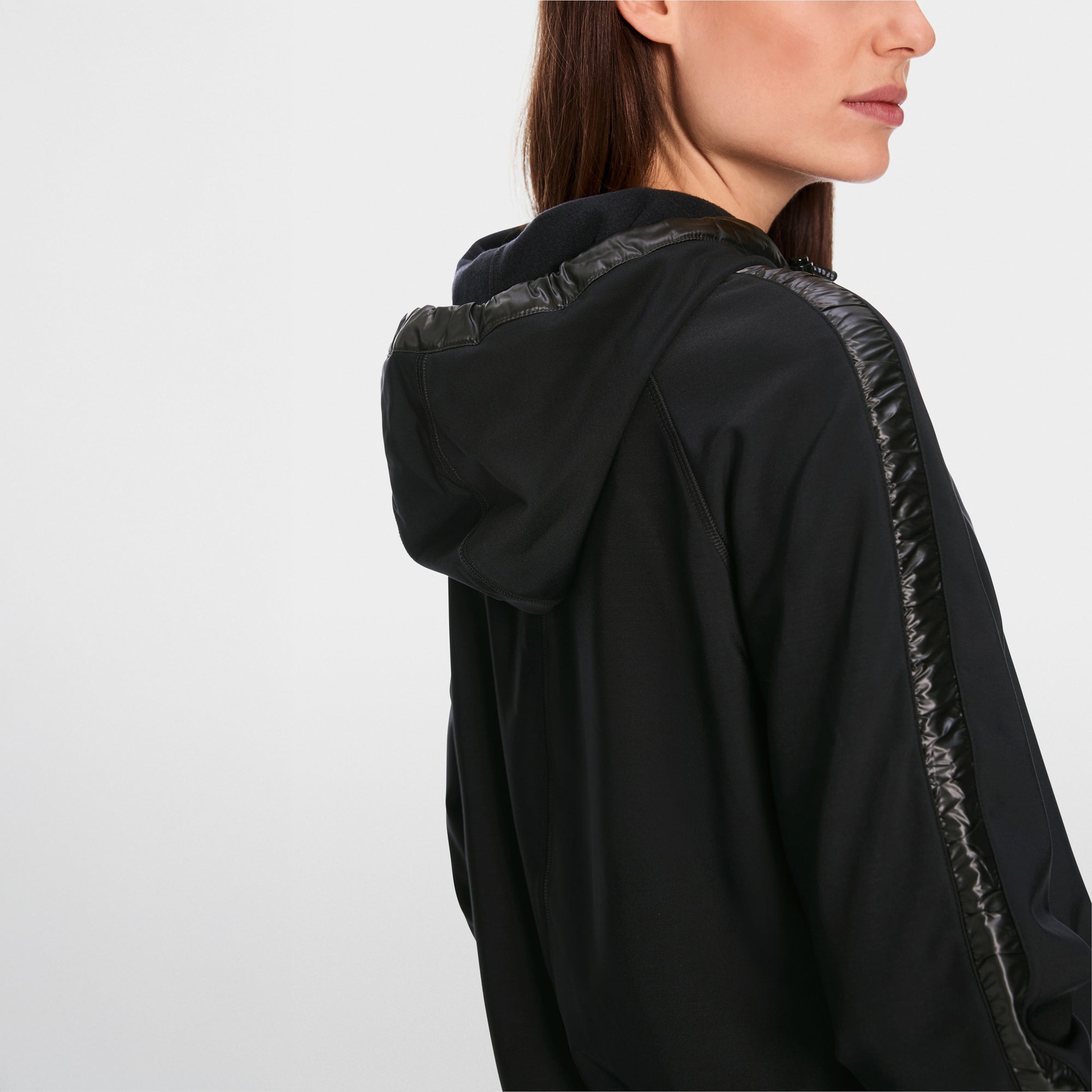 Quilted Pocket Sports Zip Top - Black