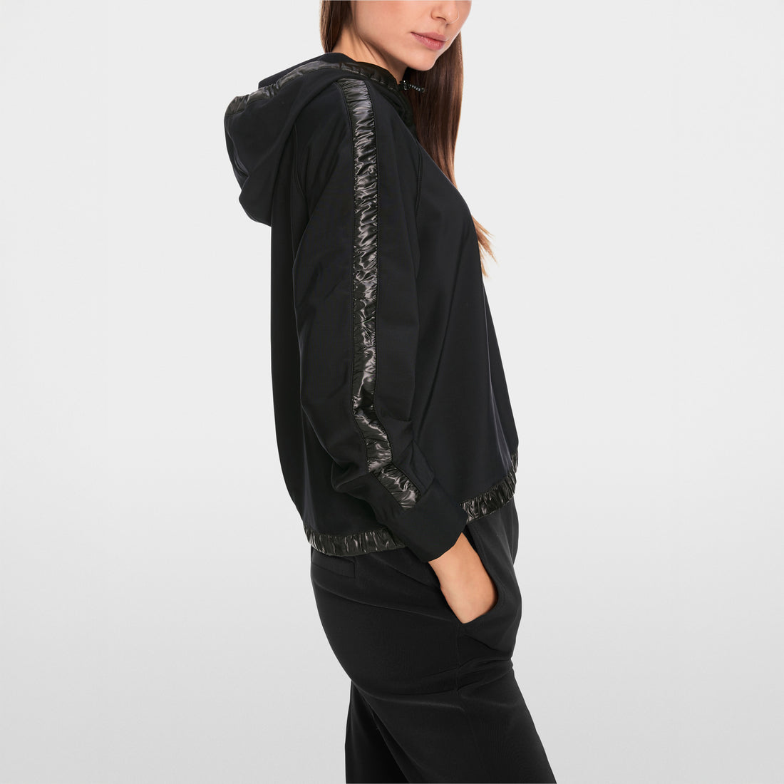 Quilted Pocket Sports Zip Top - Black