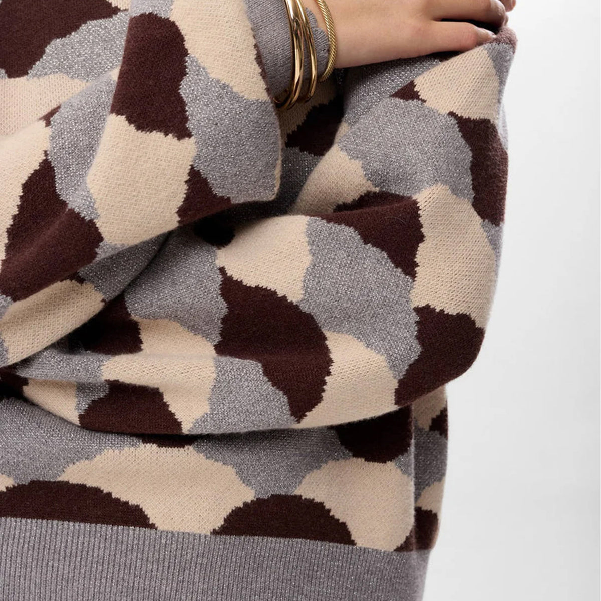 Nulila Pullover - Black Coffee