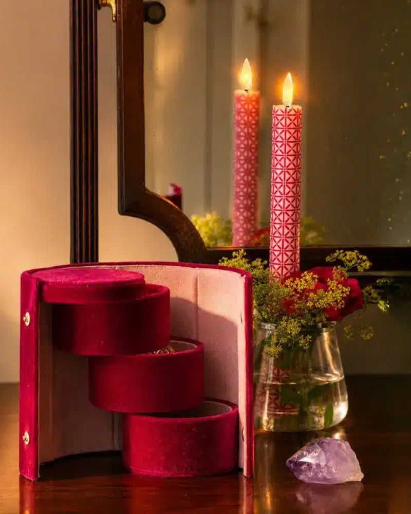 Trellis Twist Flameless Led Taper Candle - Lip Lock