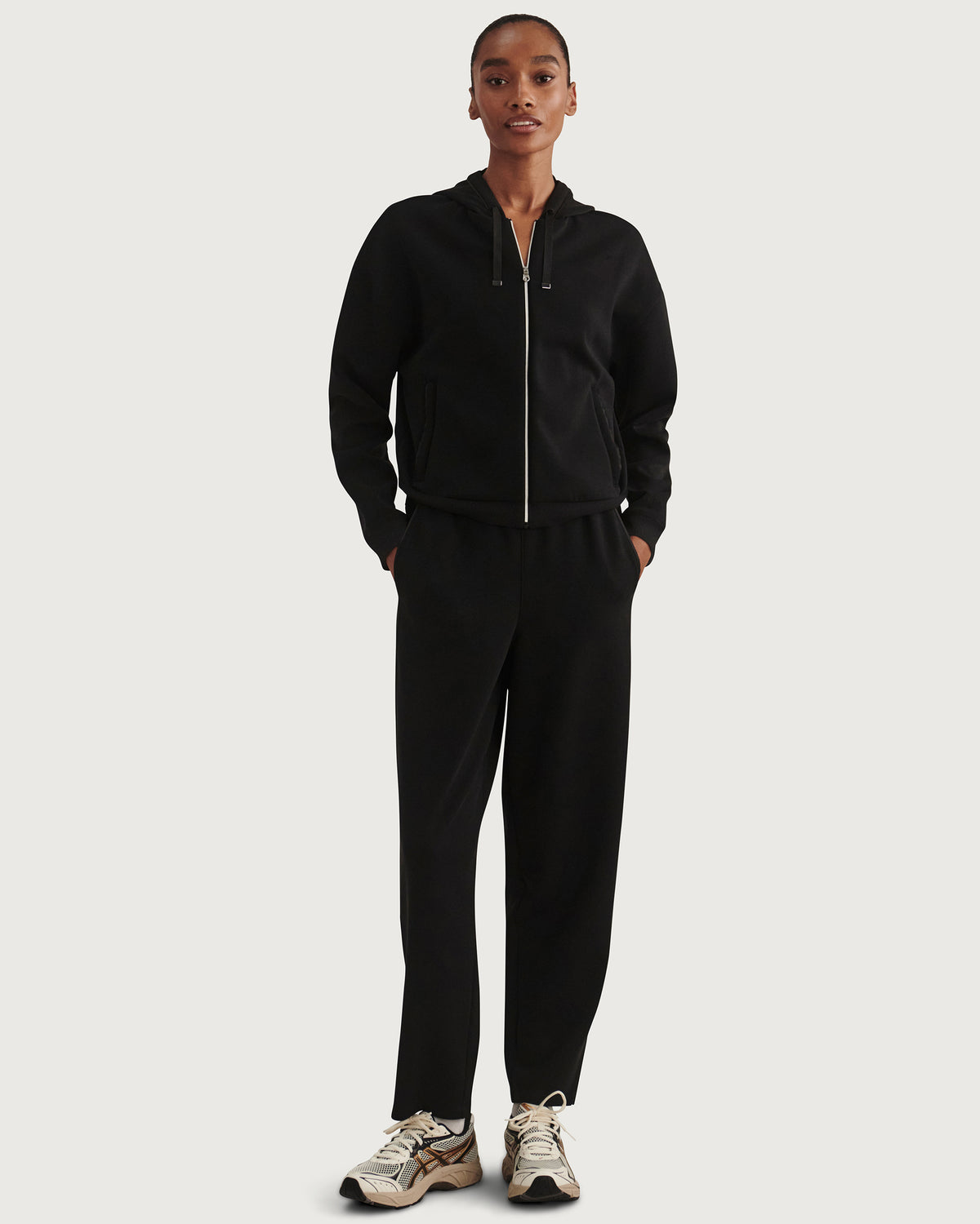 Wilfred Barrel Jogger 29 - Black