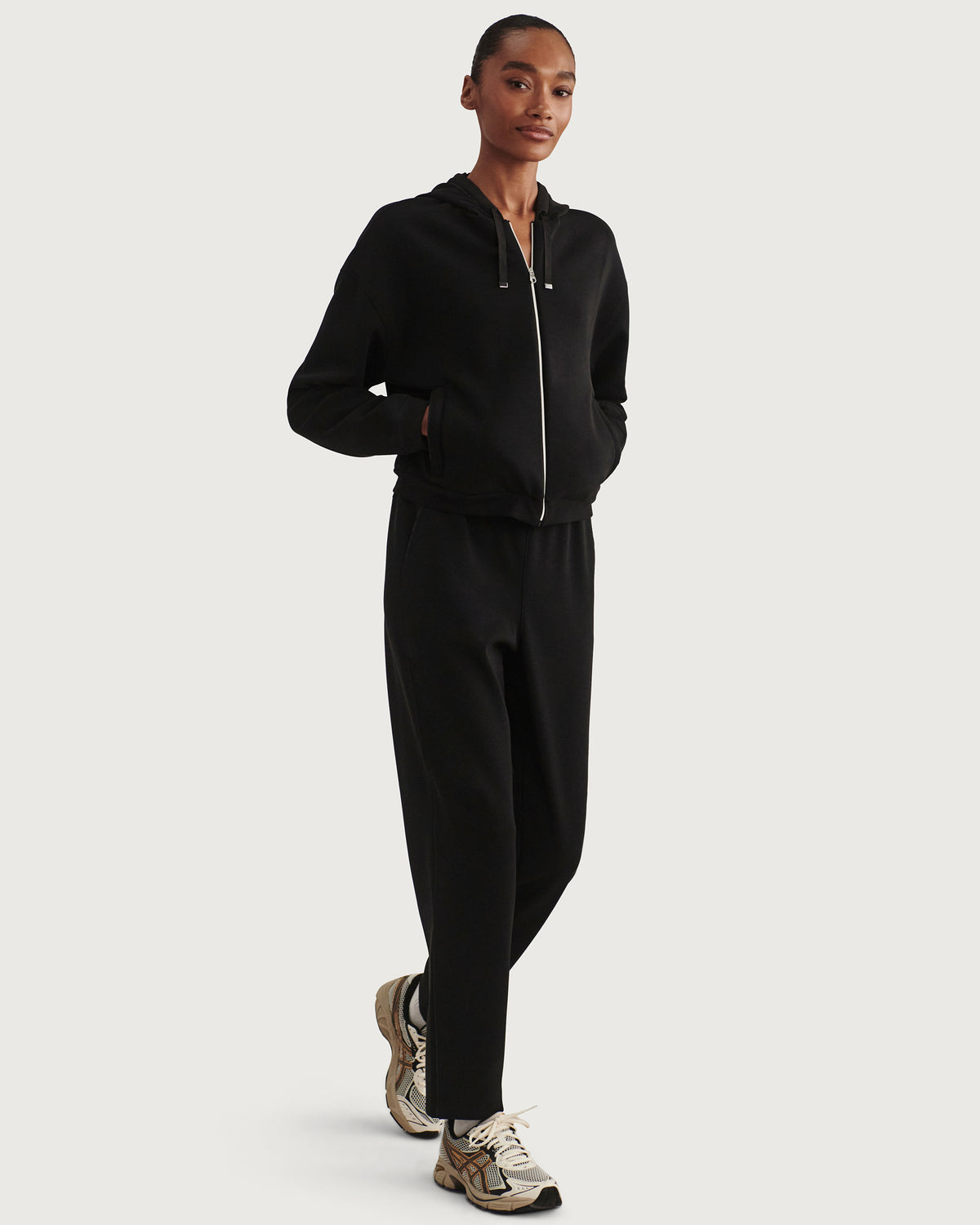 Wilfred Barrel Jogger 29 - Black