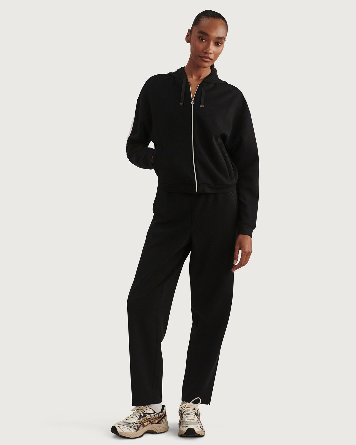 Wilfred Barrel Jogger 29 - Black