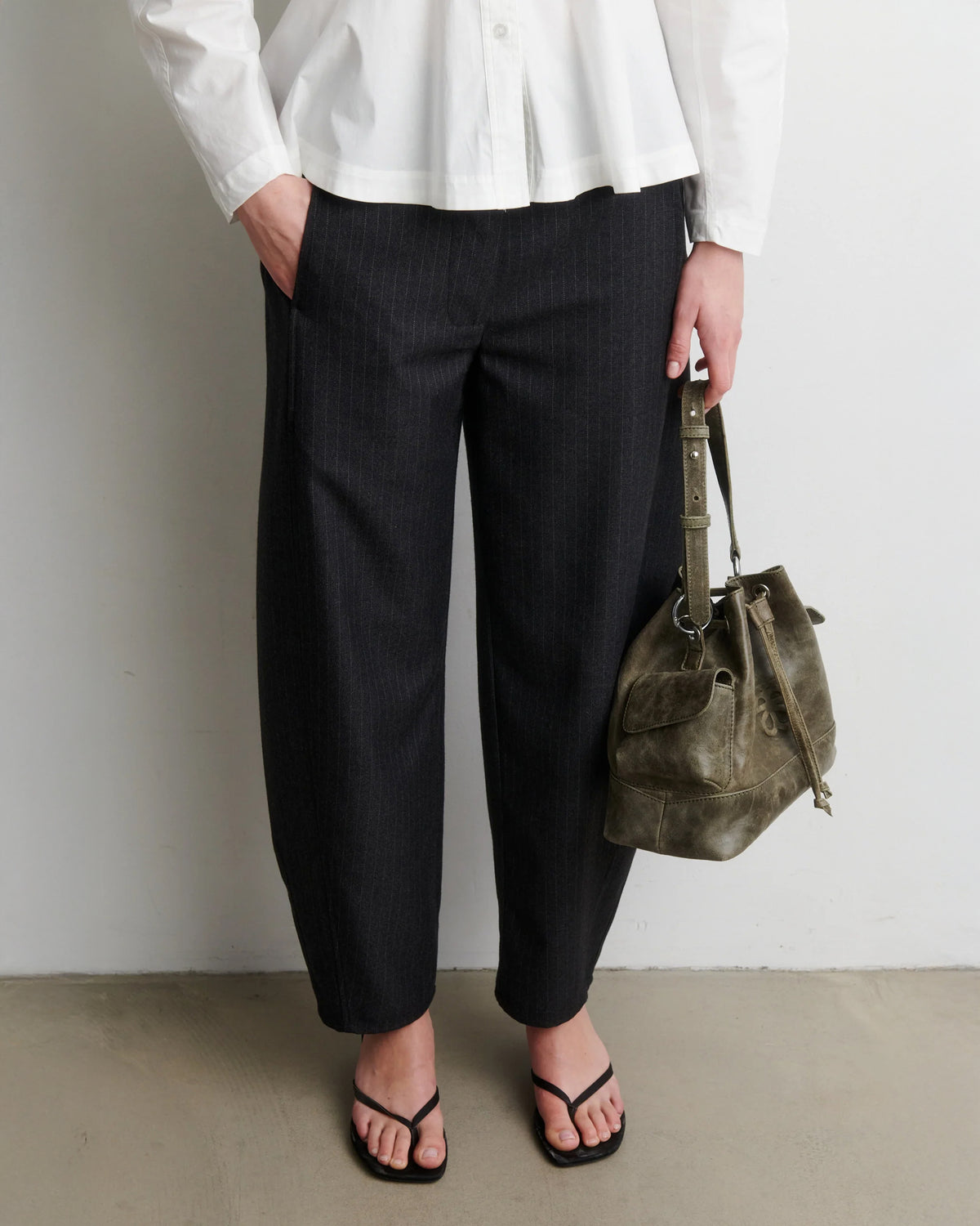 Vienne Barrel Trousers - Dark Grey Melange