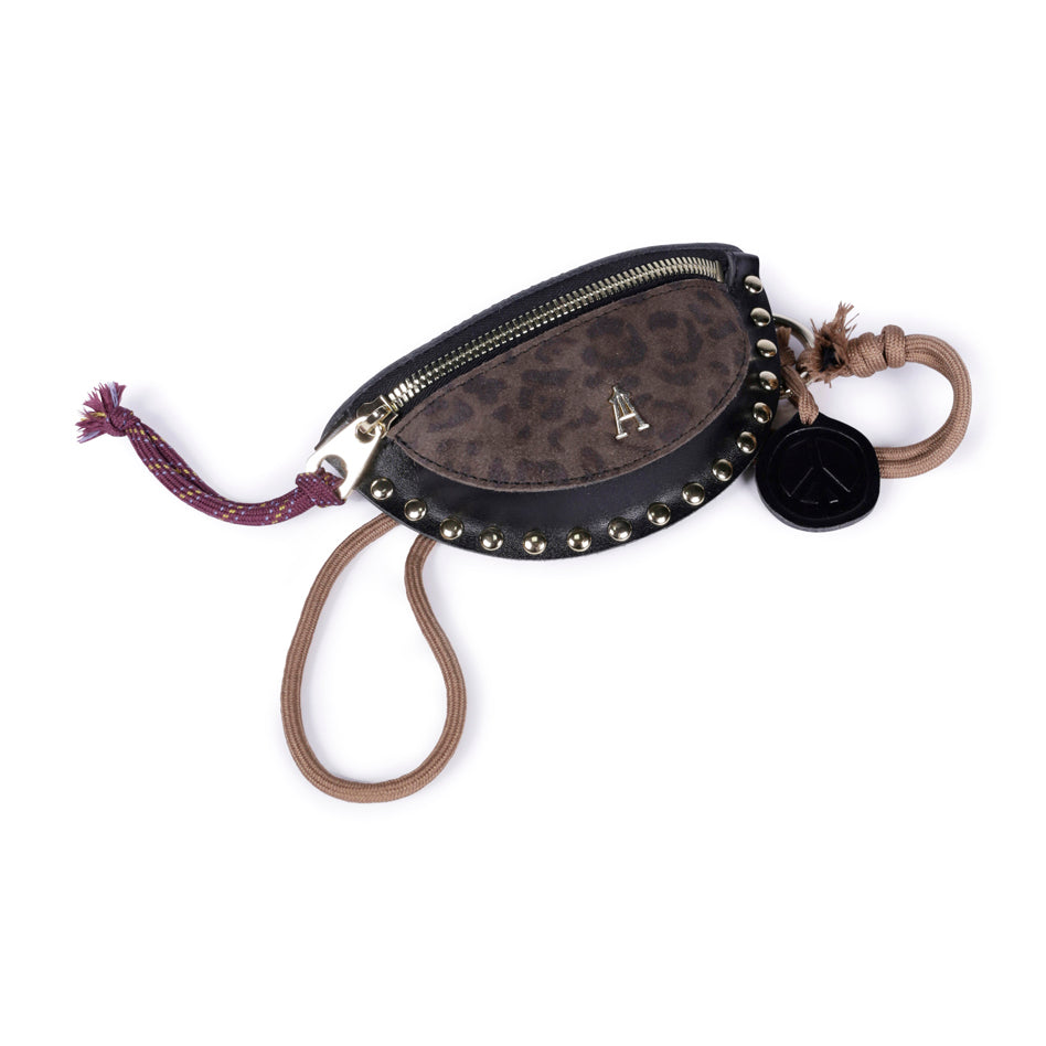 Winou Clou Calf Leather Bag - Noir Leo