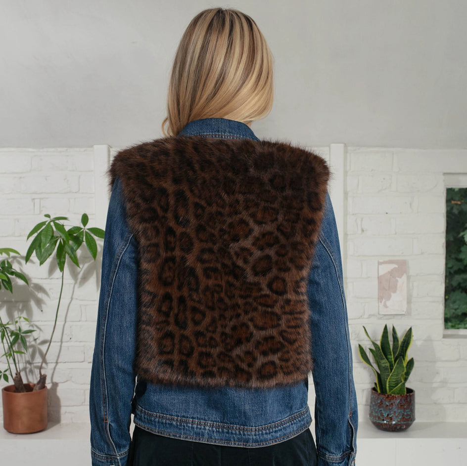 Edelweiss Gilet - Choc Leo