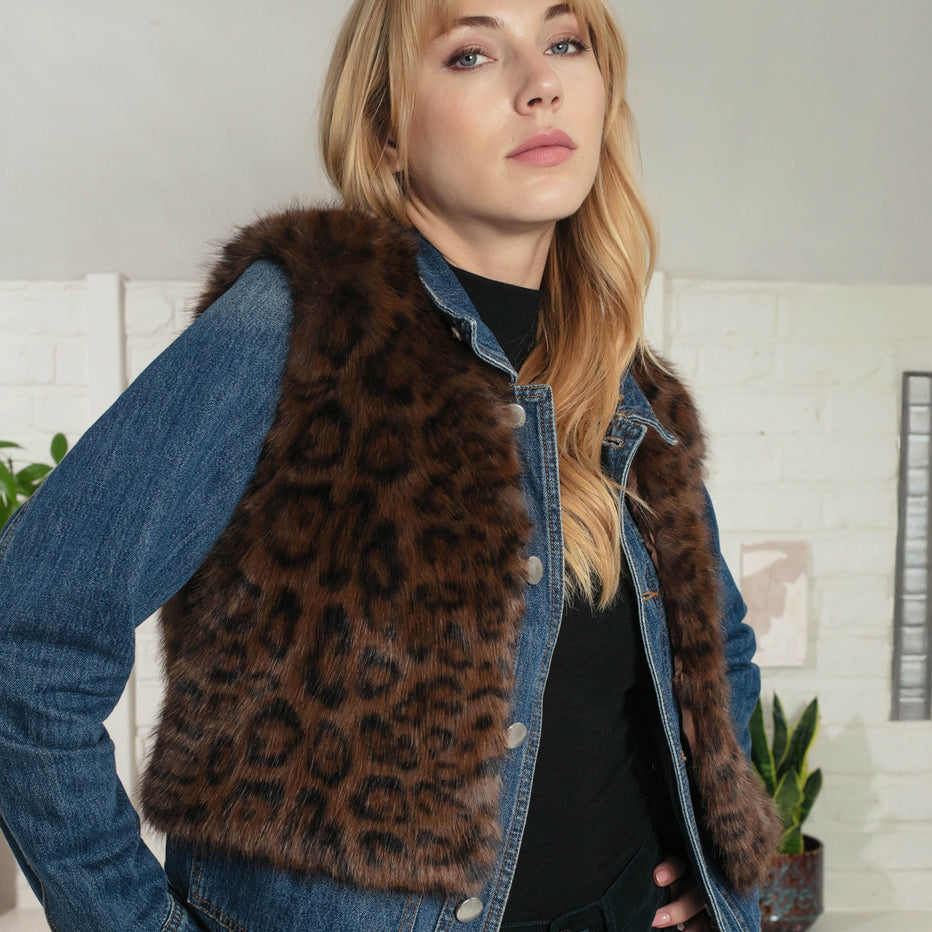 Edelweiss Gilet - Choc Leo