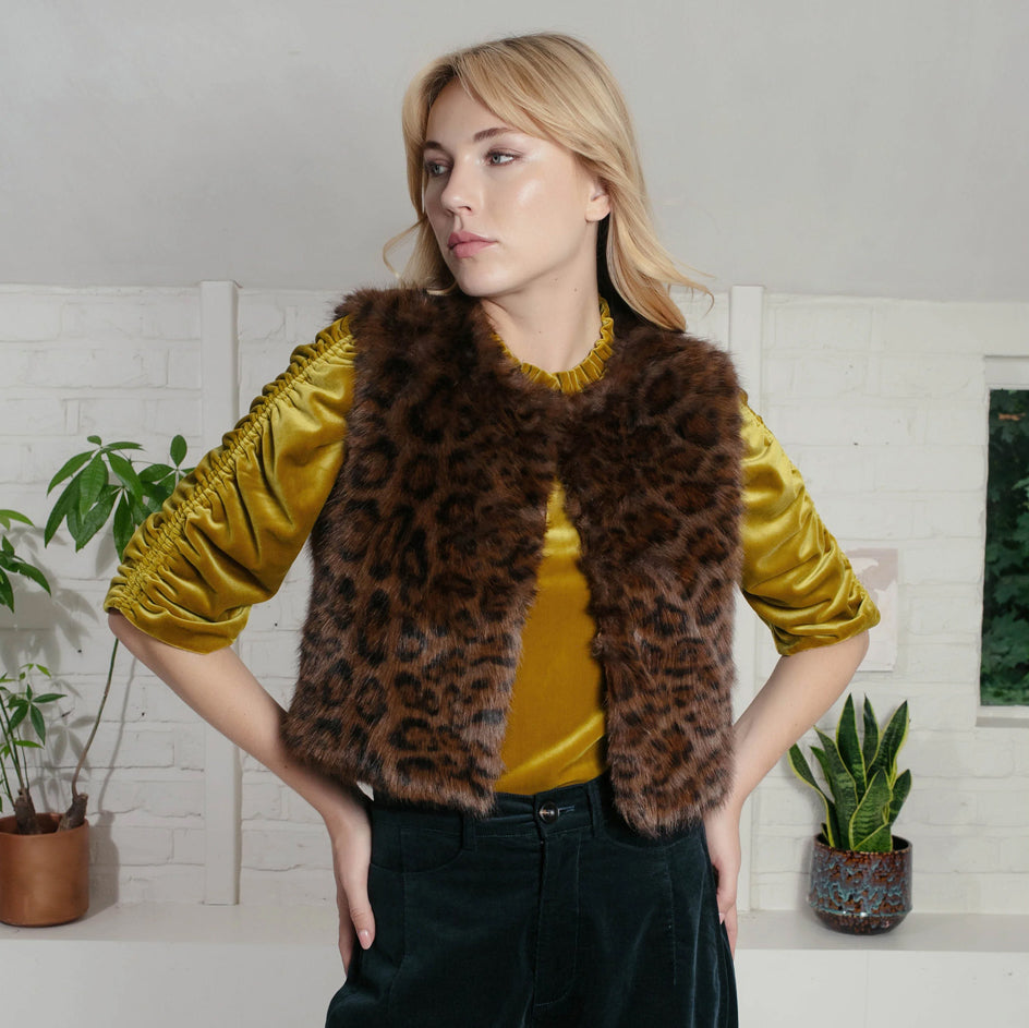 Edelweiss Gilet - Choc Leo