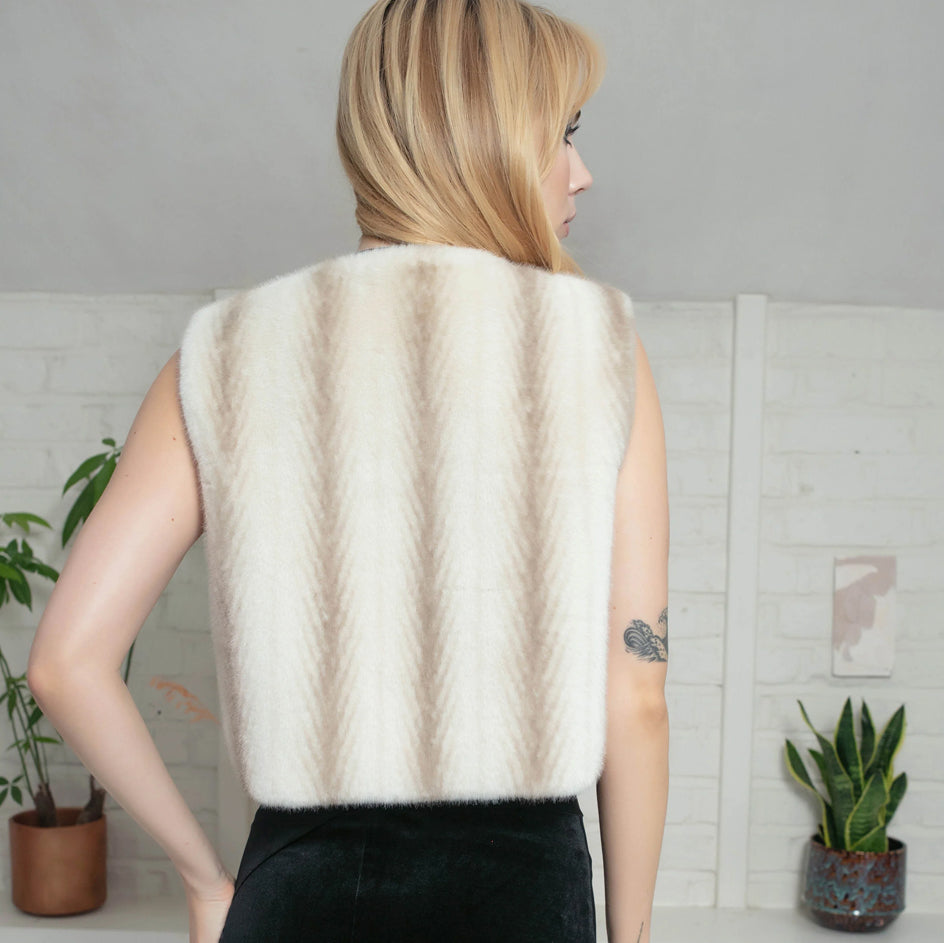 Edelweiss Gilet - Cream Zig Zag