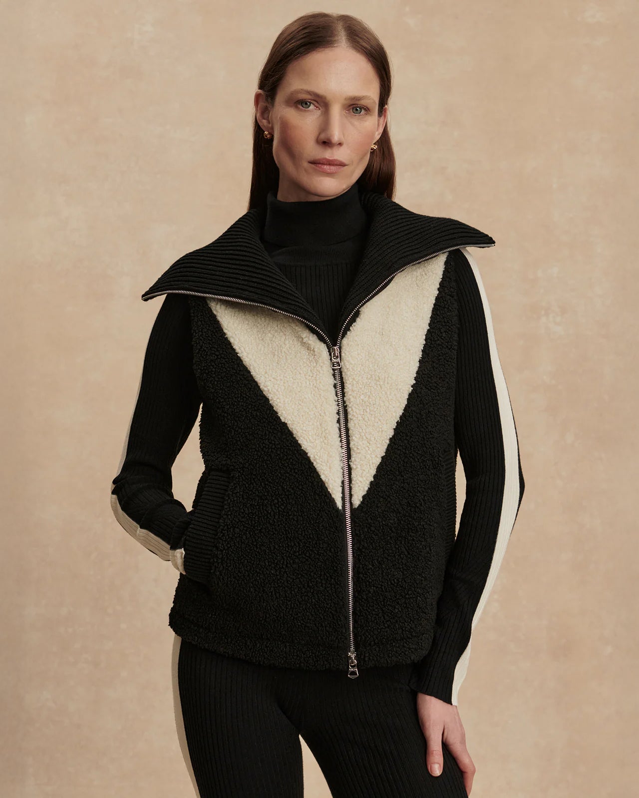 Caspian Sherpa Gilet - Black