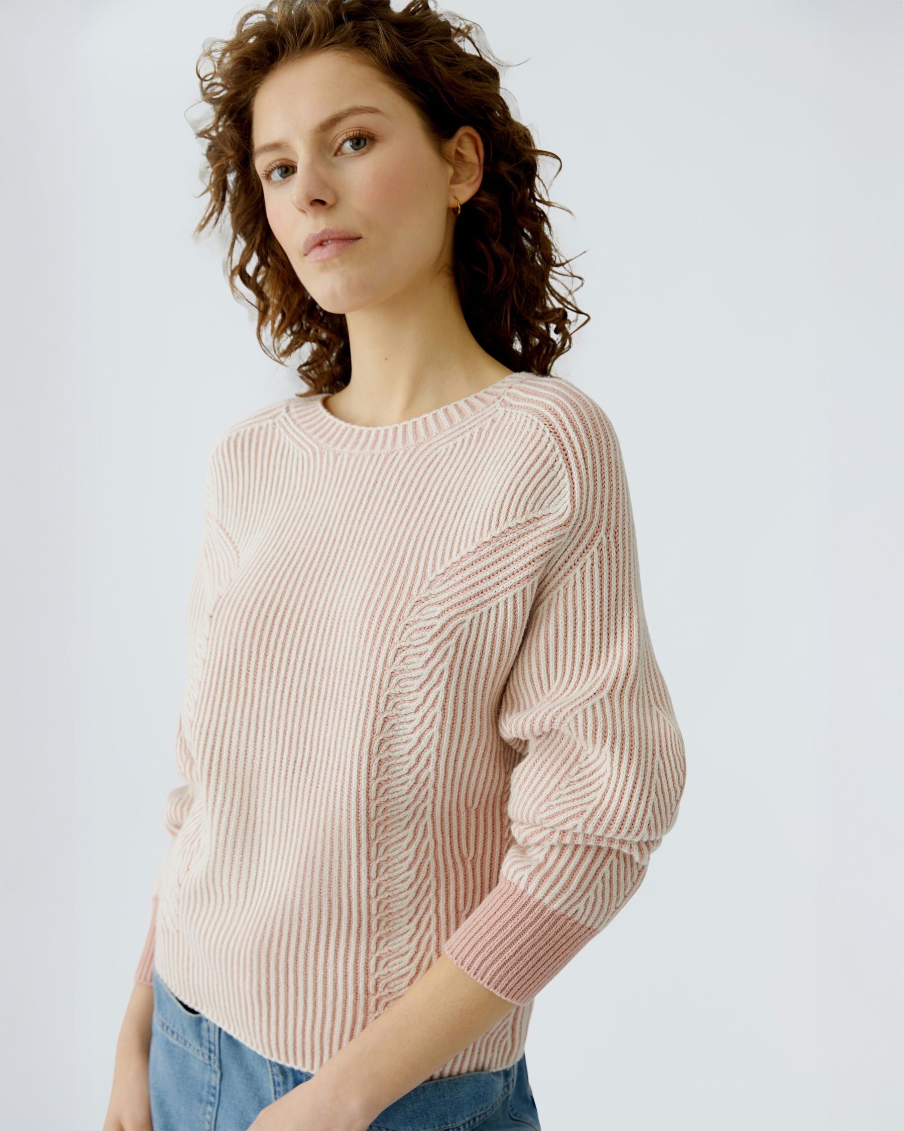 Round Neck Jumper - White Red