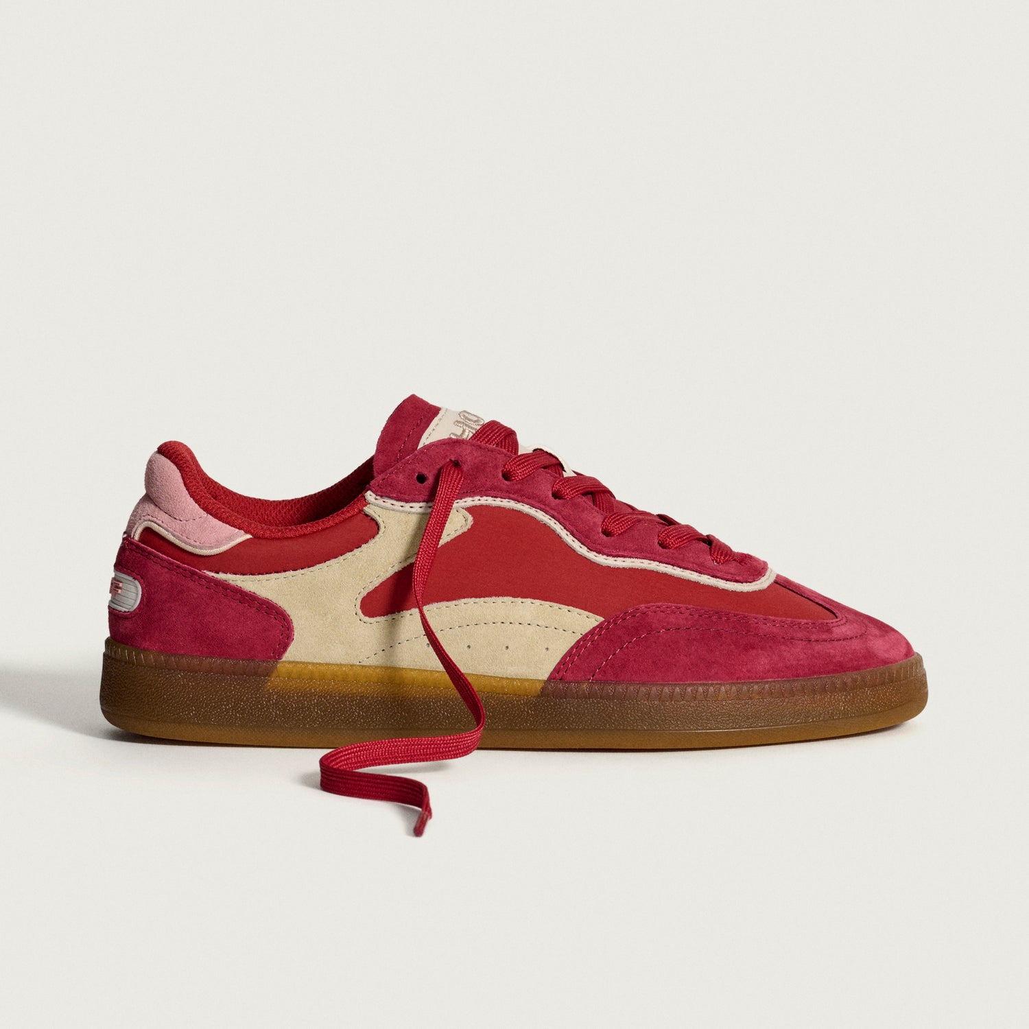 Alley Cherry Woman - Cherry/White