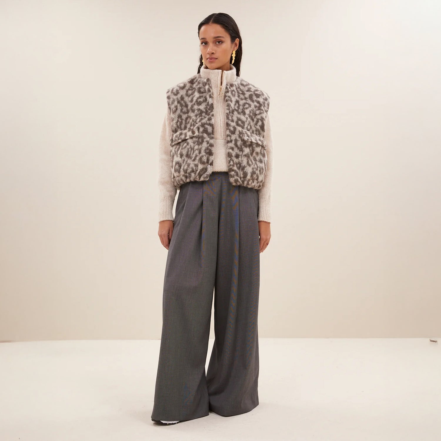 Maggie Leopard Gilet - Leopard Print