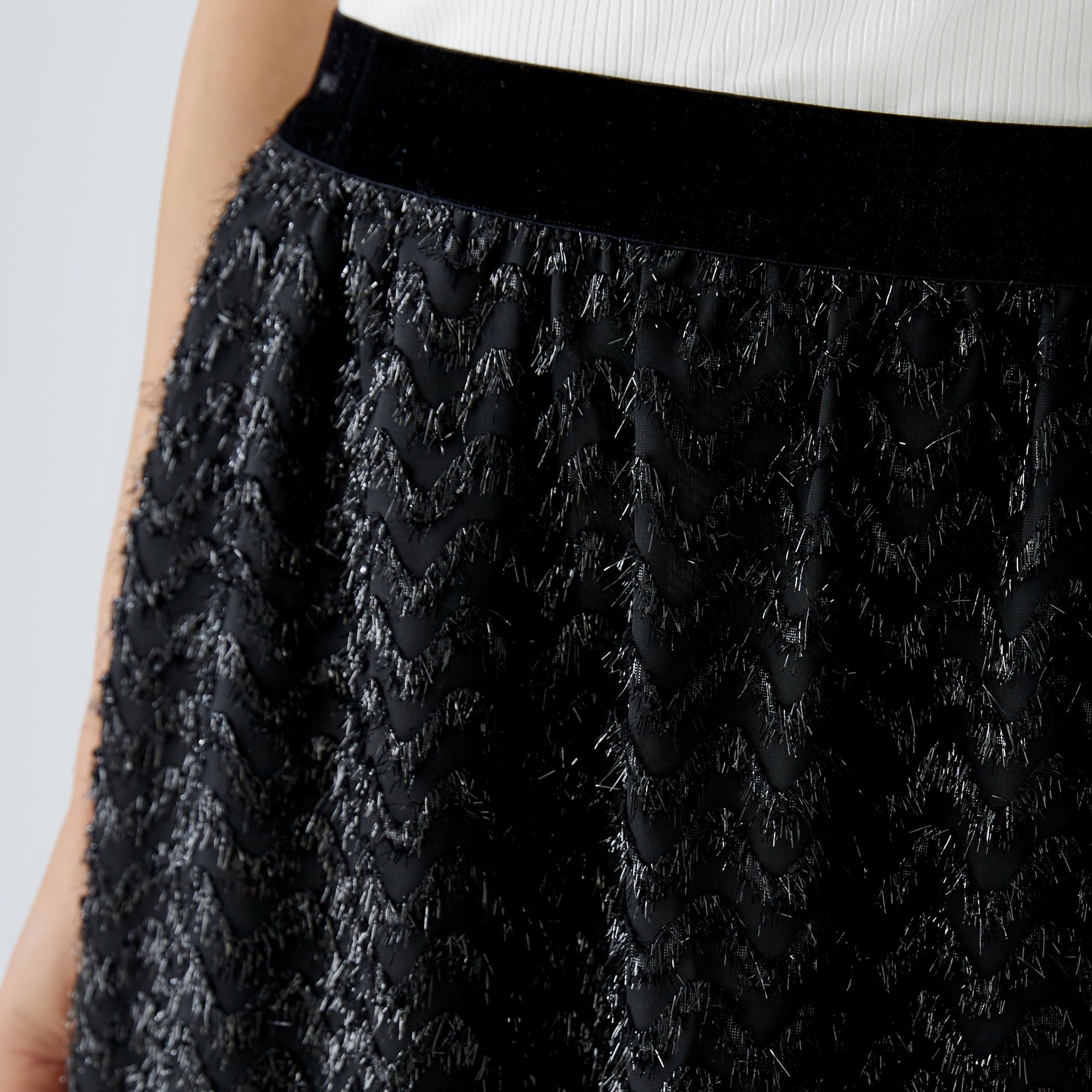 Zig Zag Textured Skirt - Black