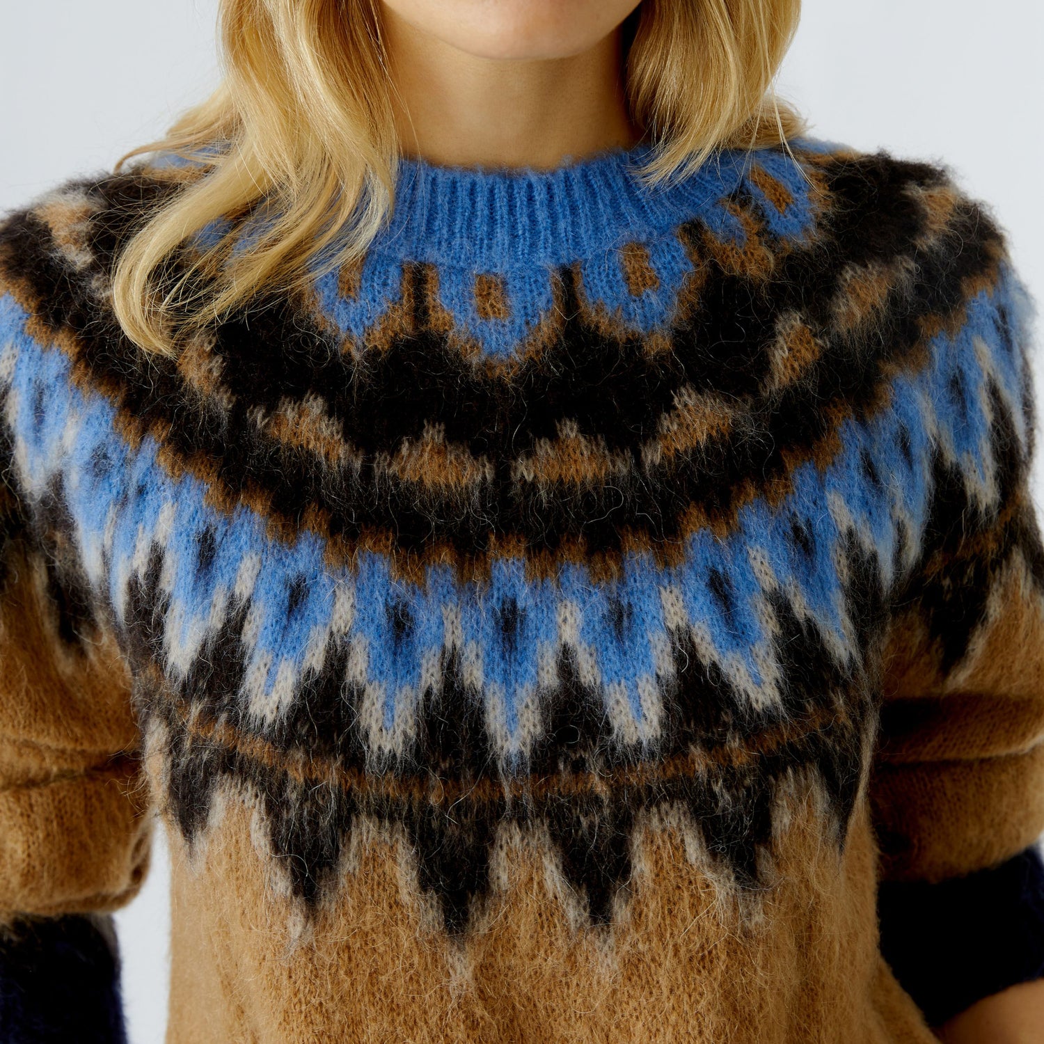 Intarsia Jumper - Camel Blue