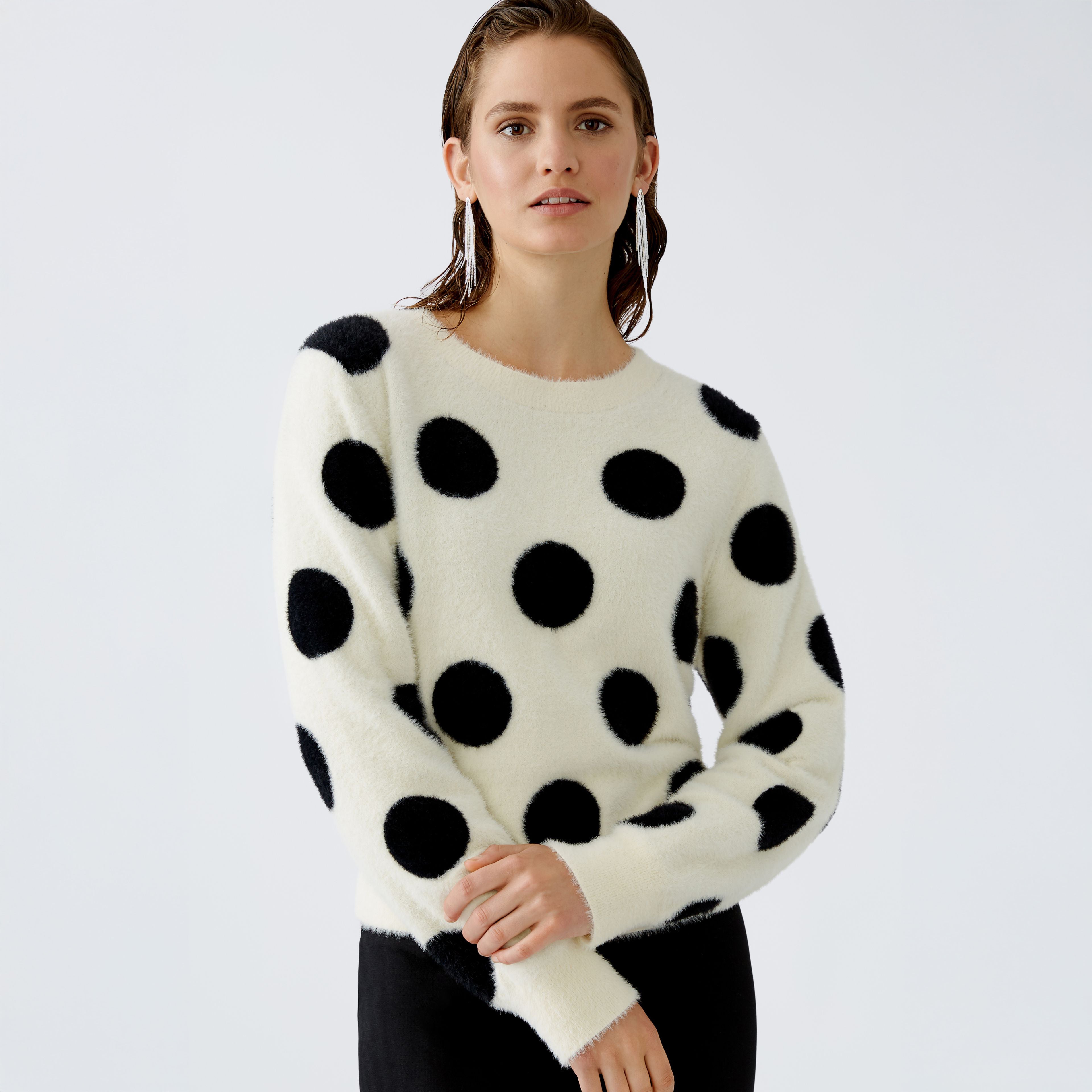 Fluffy Spot Jumper - Off White Black