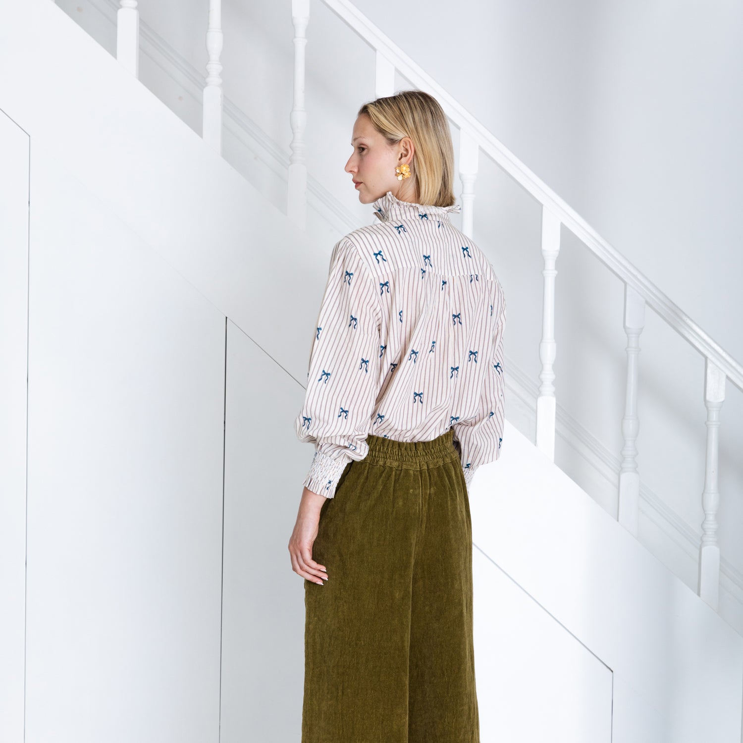 Aida Bow Print Shirt - Stripe
