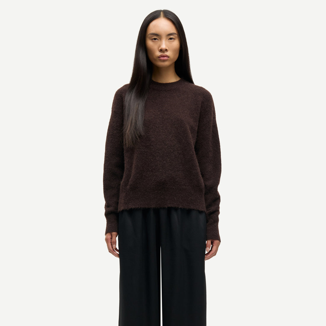 Anour O-Neck - Black Coffee