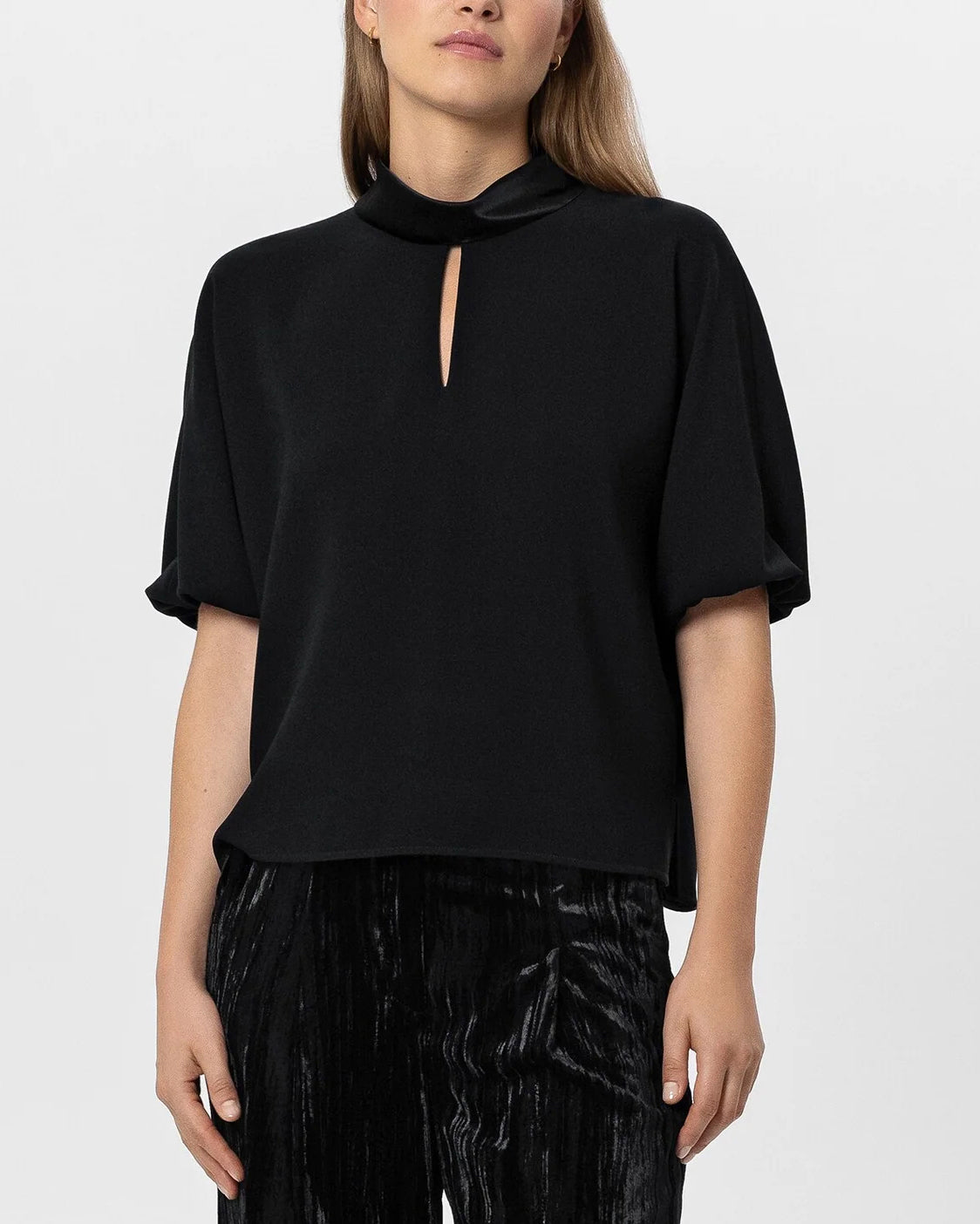 Blouse With Puff Sleeves - Deep Black