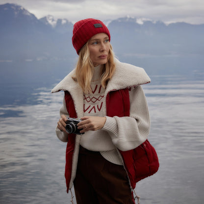 Brock Puffer Gilet - Red Dahlia