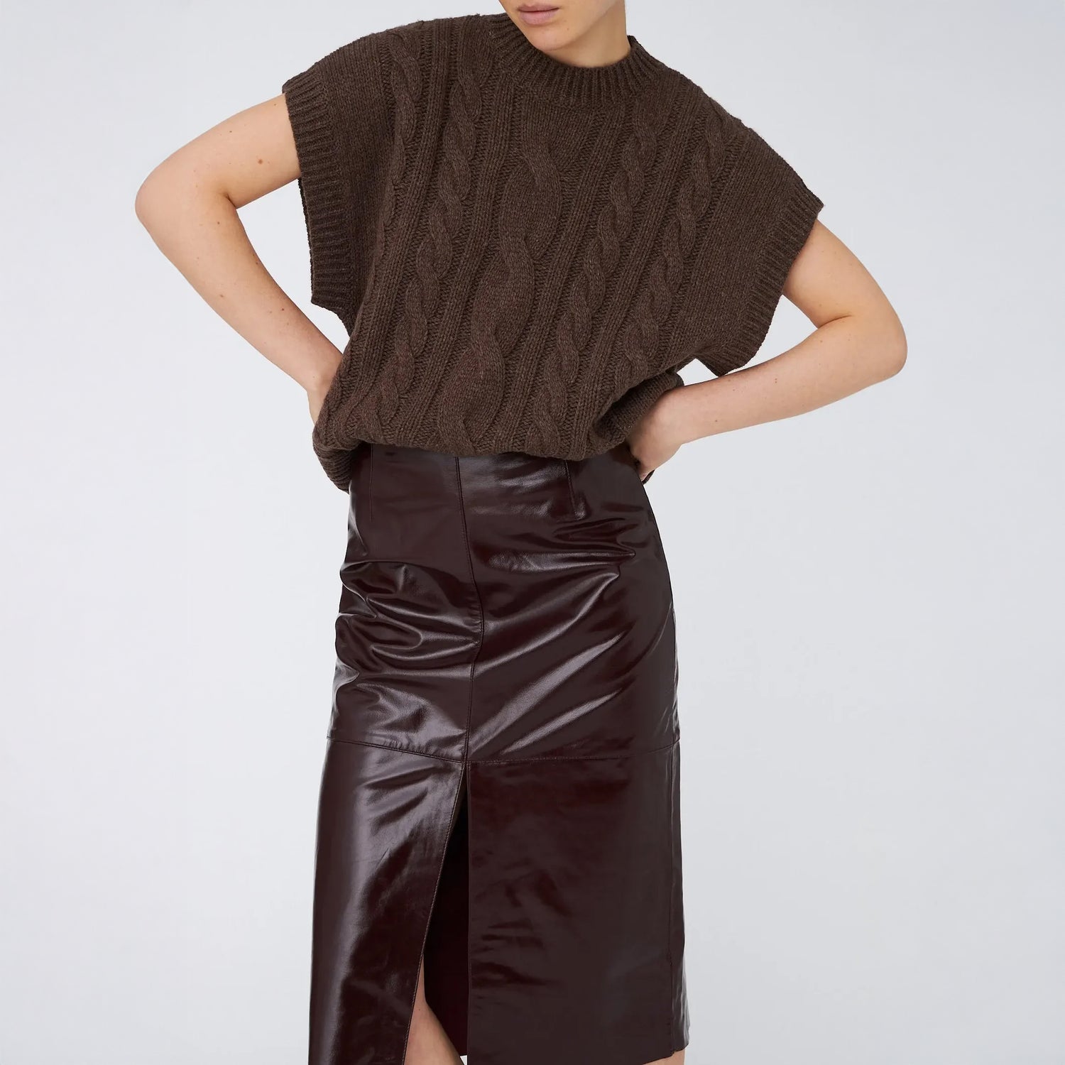 Cable Knit Vest - Brown