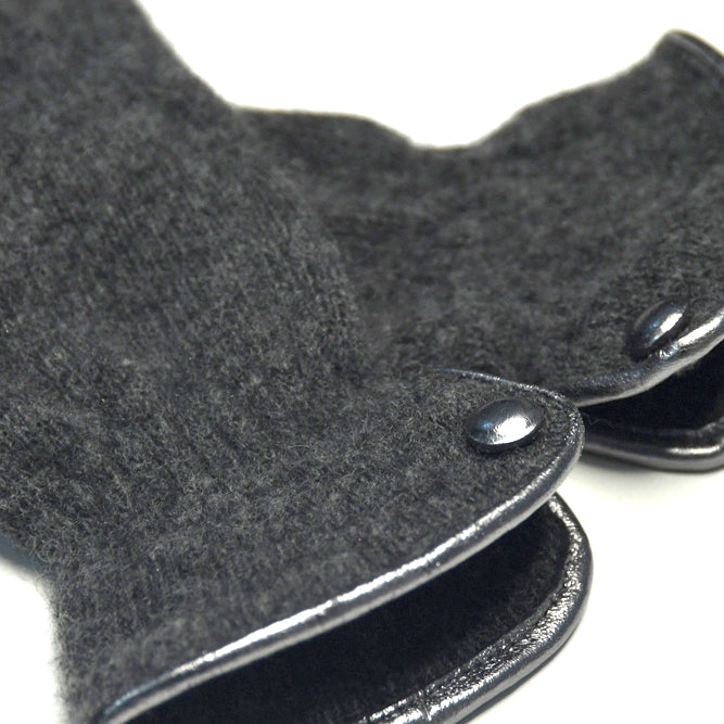 Wool Button Glove - Grey