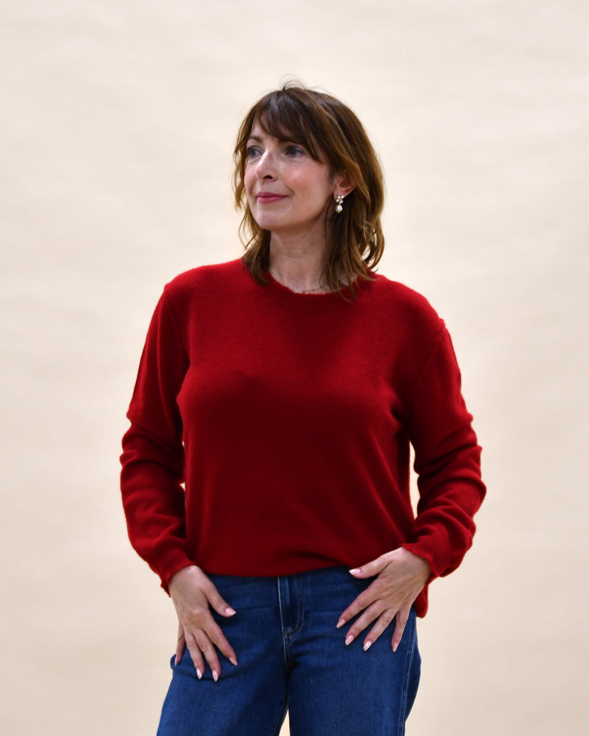 Distressed Cashmere Crew - Dull Red