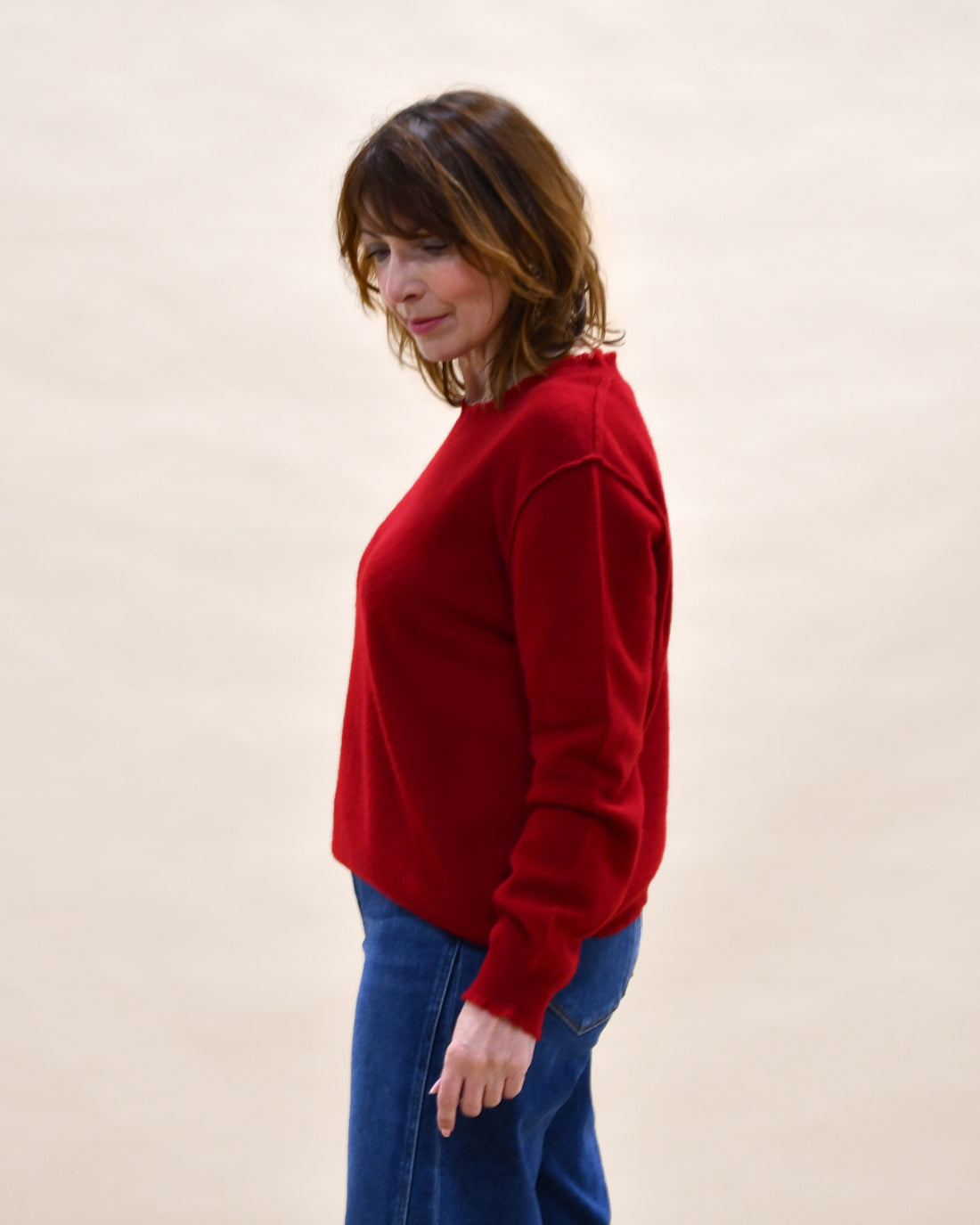 Distressed Cashmere Crew - Dull Red